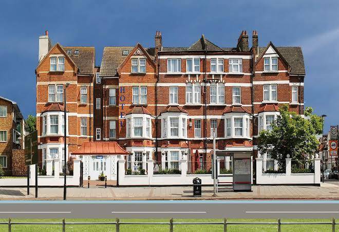 Clapham south dudley hotel