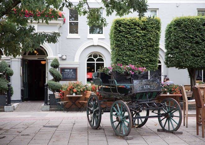 The coach and horses hotel kew