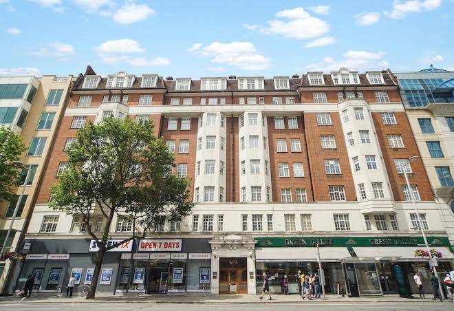 Kensington high street luxury