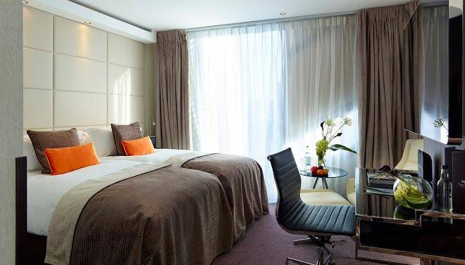 M by montcalm