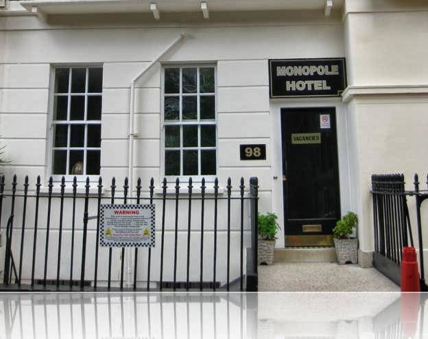Monopole hotel
