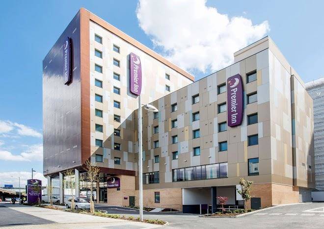 Premier inn london brentford hotel