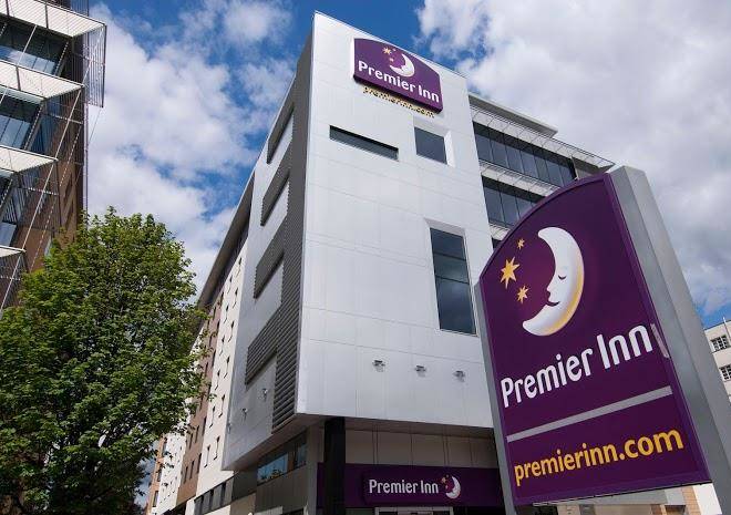 Premier inn london ealing hotel