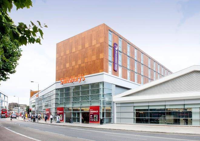 Premier inn london wandsworth hotel