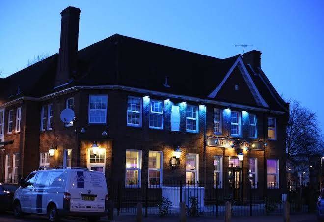 The bull and bush hotel kingston