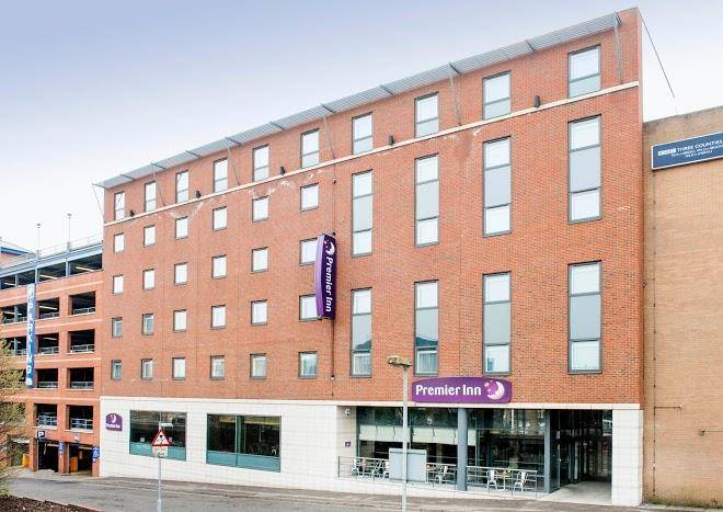 Premier inn luton town centre hotel