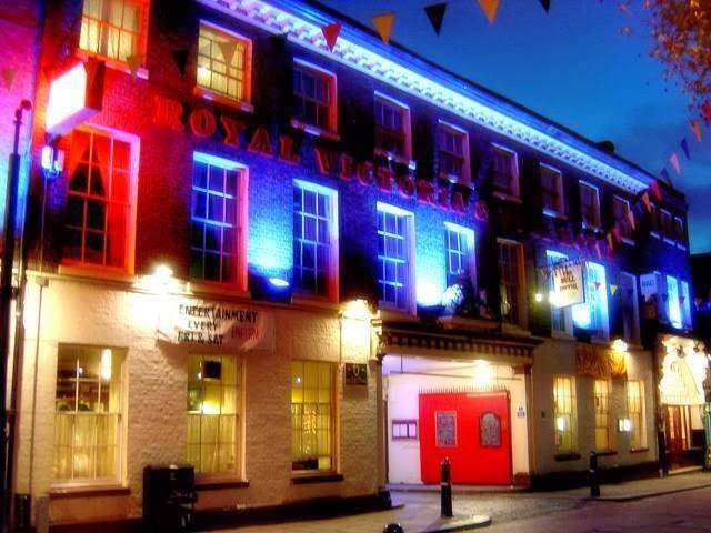 The royal victoria & bull hotel