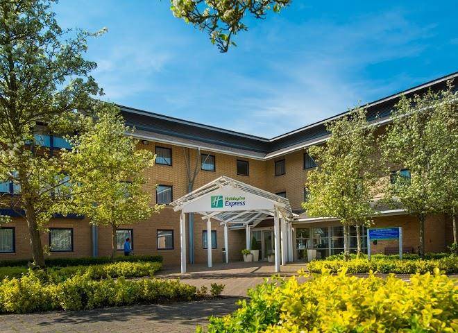 Holiday inn express milton keynes