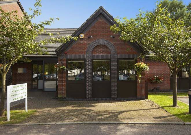 Hotel Campanile Milton Keynes Fenny Stratford Image