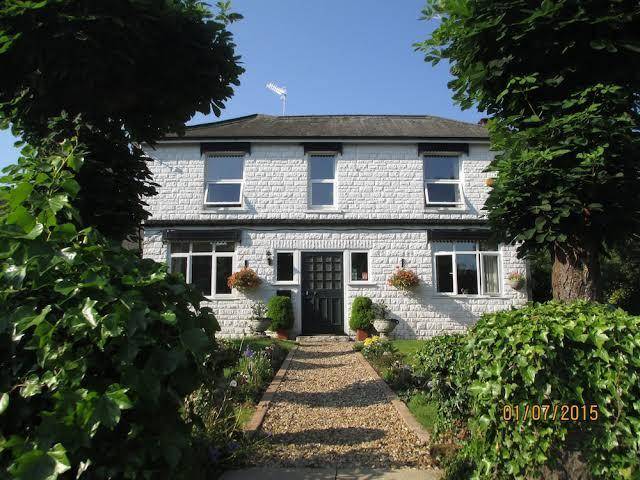 The White House B & B Image