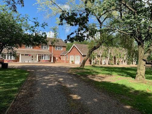 Aldecarr hall