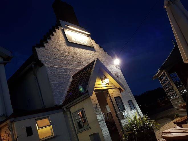 Angel Inn Larling Image