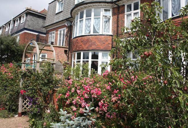 Barons court