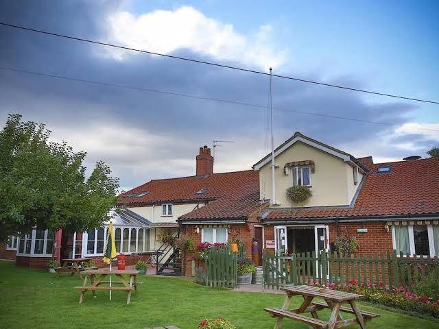 The white horse at longham