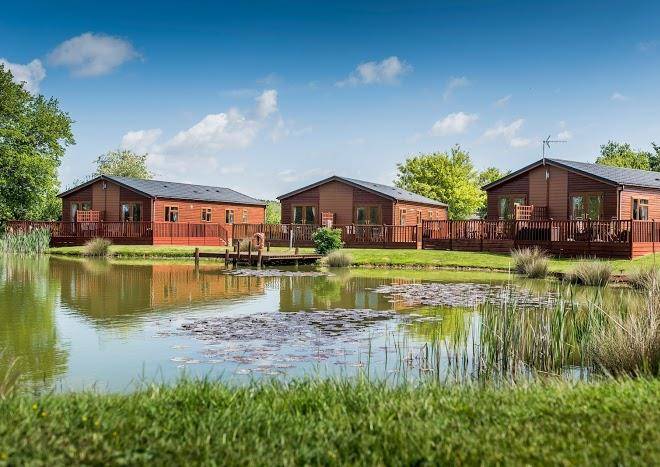 Yaxham waters holiday park