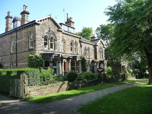 Alexandra court
