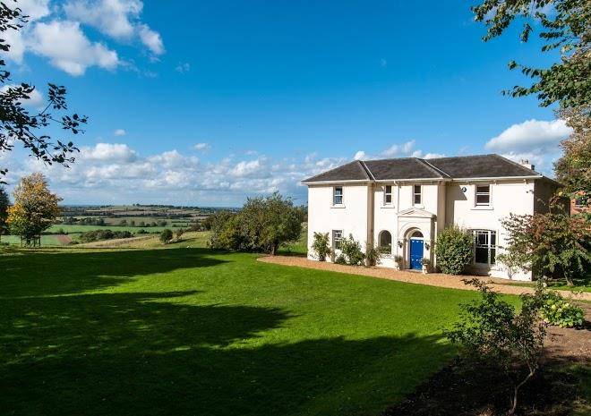 Staverton hall b&b