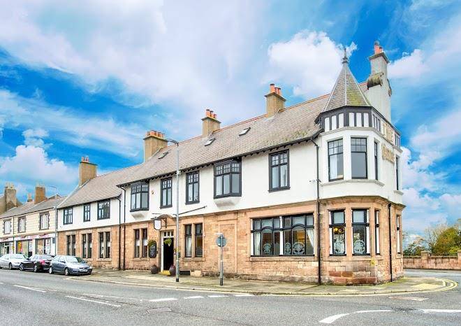 The castle hotel & restaurant