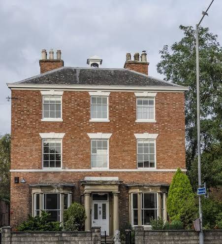 The lions bed and breakfast