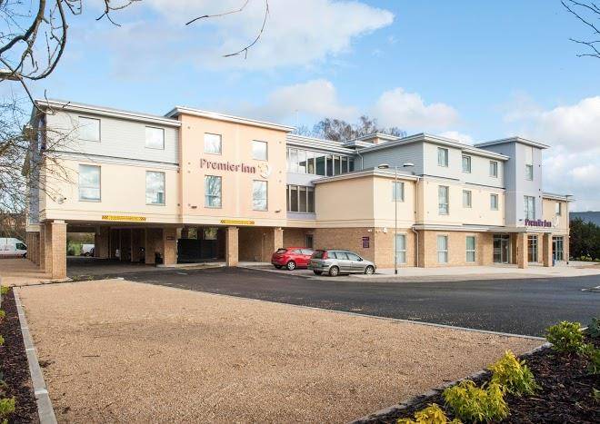 Premier inn witney hotel
