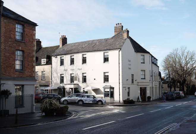 The king's arms