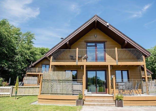 Black hall lodges