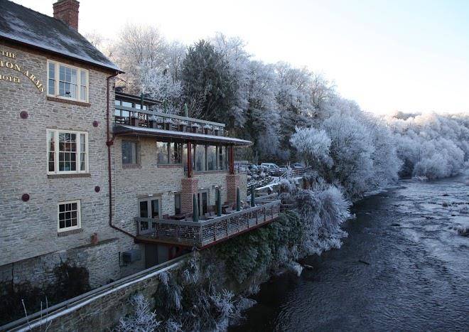Charlton Arms Hotel Image