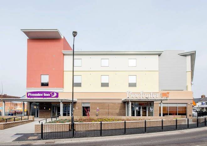 Premier Inn Yeovil Town Centre Hotel Image