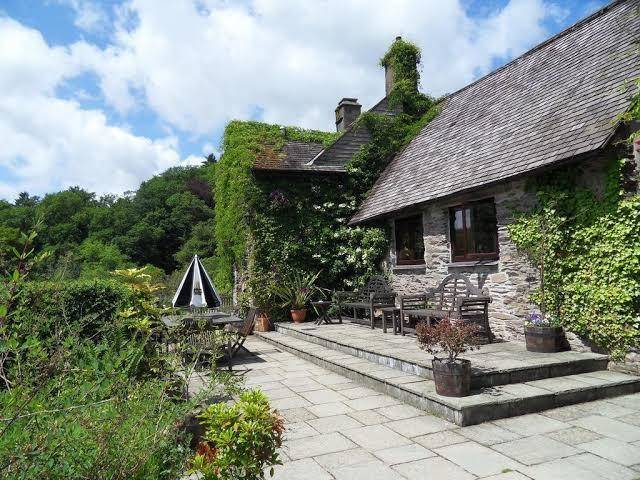 Tarr farm inn