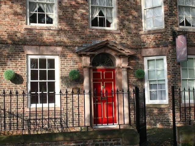 The sir william fox hotel