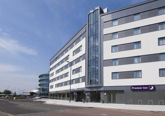 Premier inn southampton west quay hotel