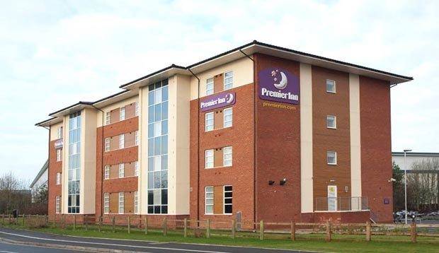 Premier inn burton on trent central hotel