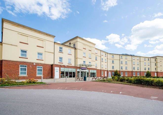 Premier inn stoke trentham gardens hotel