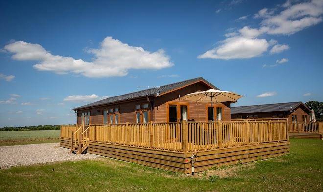 Log cabin holidays athelington hall