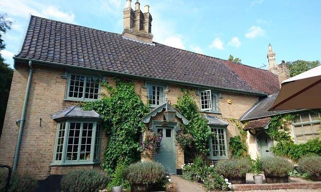 The white horse inn