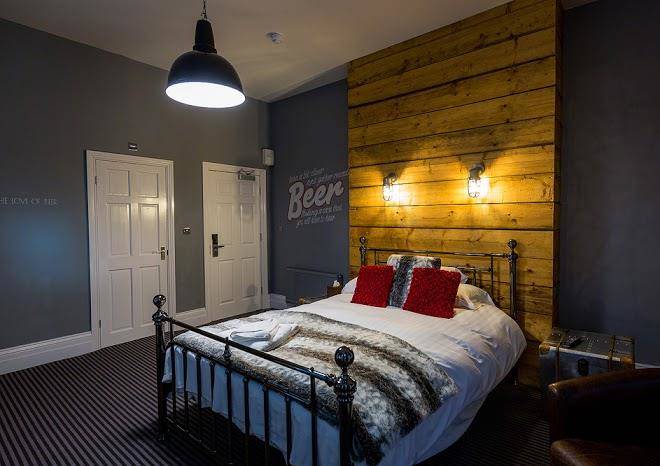 The Three Horseshoes Image