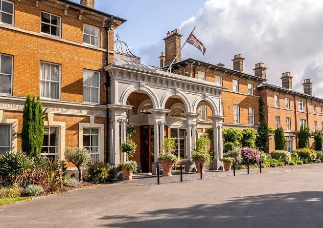 Oatlands park hotel