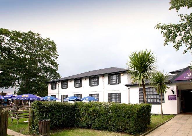 Premier inn cobham hotel