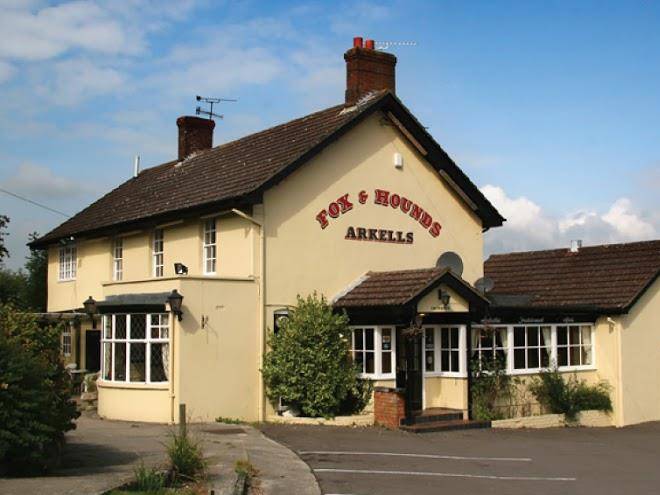 The fox & hounds