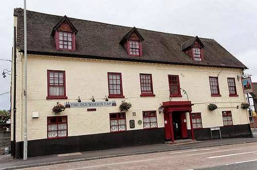 Cock hotel