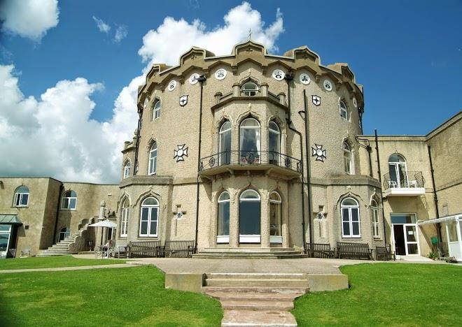 Redcliffe Hotel Image