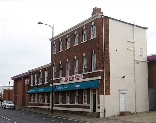 The black swan hotel