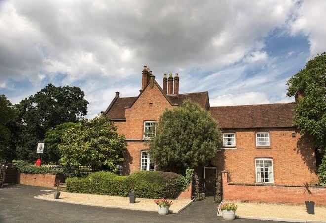 The charlecote pheasant hotel