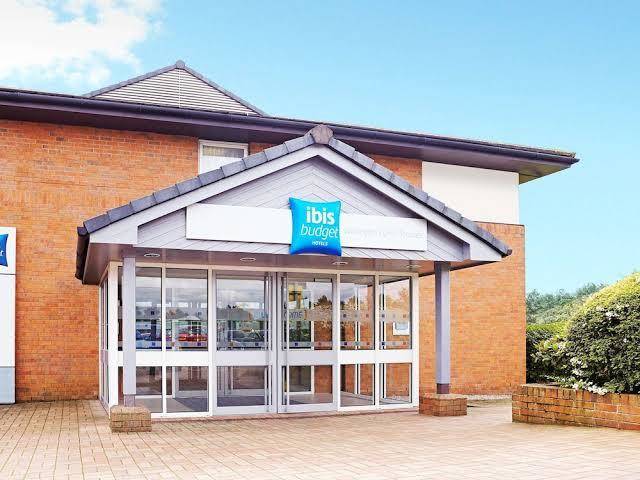 Warrington M6 Motel J20 M6 Lymm Services
