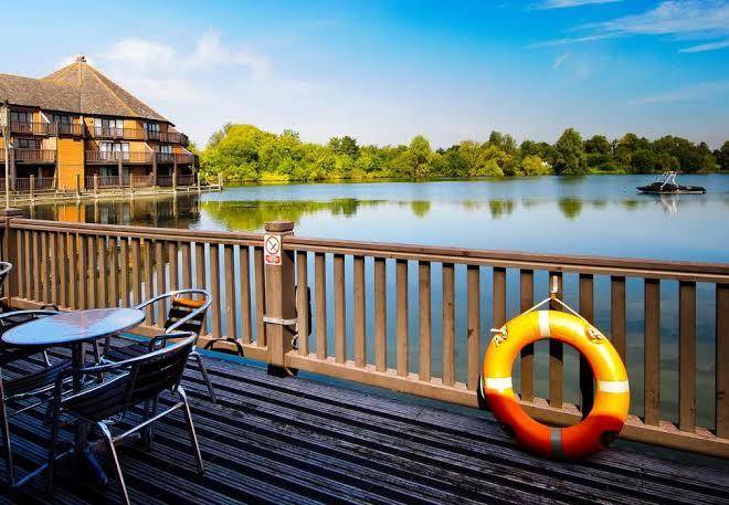 The Reading Lake Hotel Image