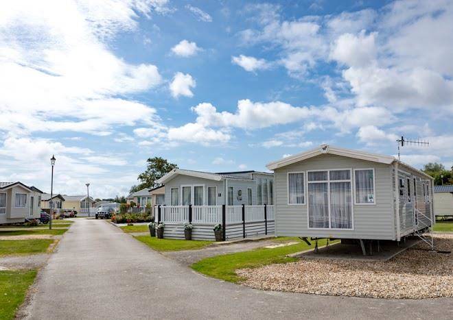 Chichester lakeside holiday park