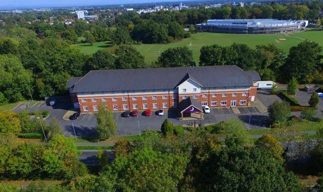 Premier inn crawley town west