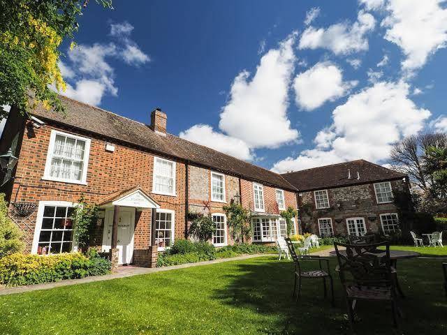 The Millstream Hotel & Restaurant