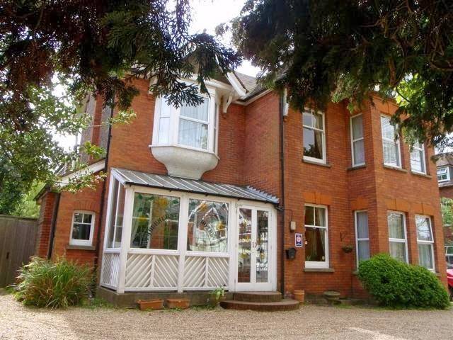 Wimblehurst hotel