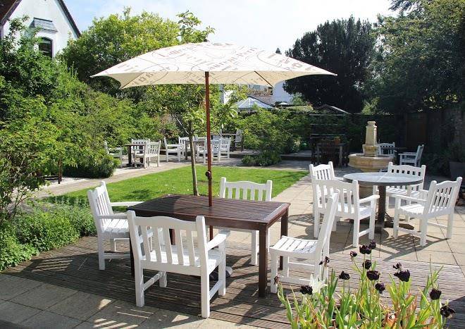 Bel & the dragon cookham
